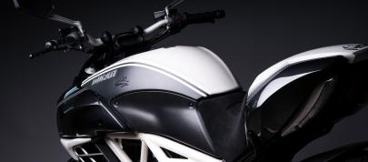 Vilner Ducati Diavel AMG (2013) - picture 15 of 25