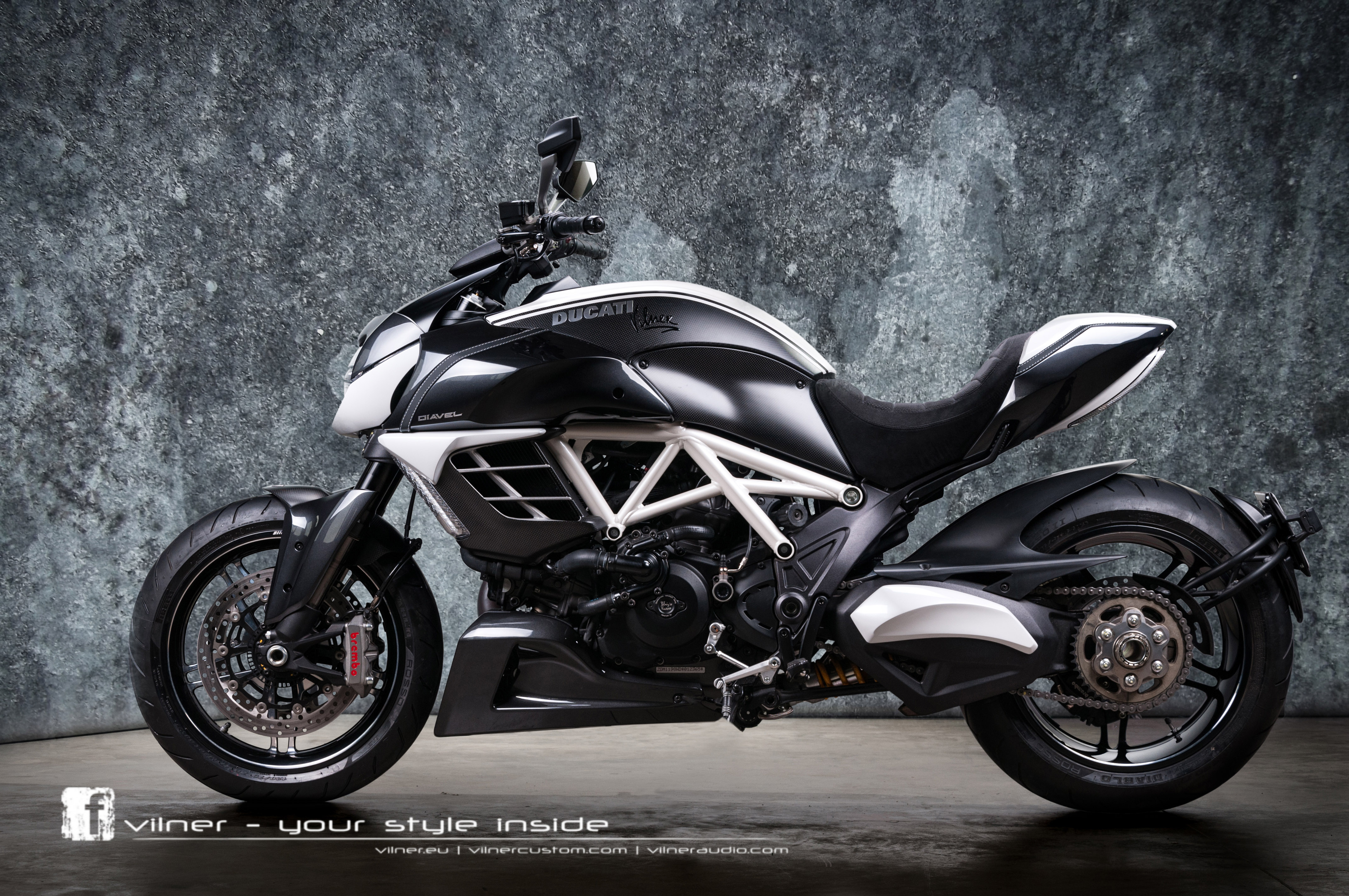 Vilner Ducati Diavel AMG