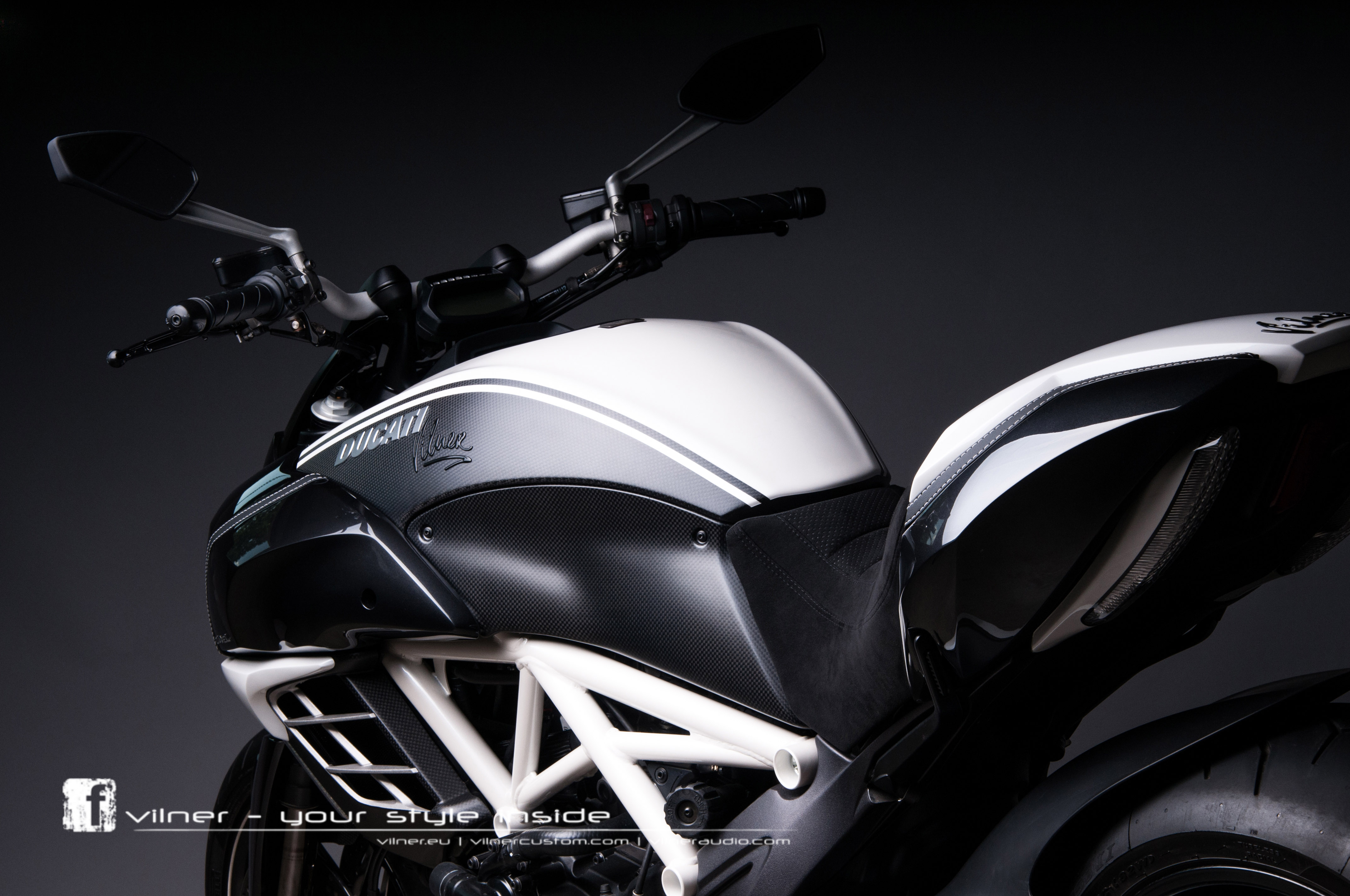 Vilner Ducati Diavel AMG