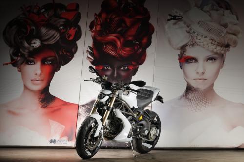 Vilner Ducati Monster 1100 Evo (2012) - picture 1 of 19