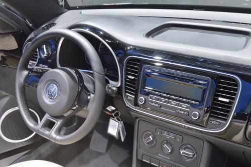Volkswagen Beetle Cabriolet Los Angeles (2012) - picture 16 of 16