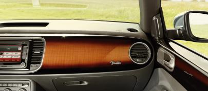 Volkswagen Beetle Fender Edition (2012) - picture 4 of 5