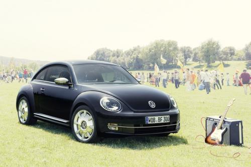 Volkswagen Beetle Fender Edition (2012) - picture 1 of 5
