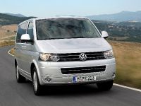 Volkswagen Caravelle (2009) - picture 2 of 3