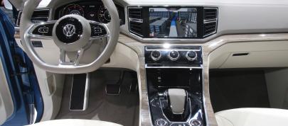 Volkswagen Cross Blue Detroit (2013) - picture 7 of 7