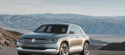 Volkswagen Cross Coupe Concept (2011) - picture 4 of 14