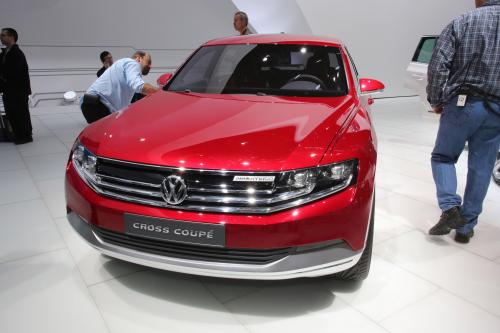 Volkswagen Cross Coupe Detroit (2013) - picture 1 of 6