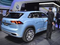 Volkswagen Cross Coupe GTE Detroit (2015) - picture 5 of 8