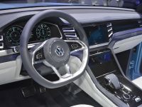 Volkswagen Cross Coupe GTE Detroit 2015