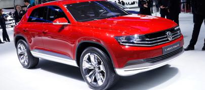 Volkswagen Cross Coupe plug-in hybrid Geneva (2012) - picture 4 of 6