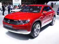 Volkswagen Cross Coupe plug-in hybrid Geneva (2012) - picture 2 of 6