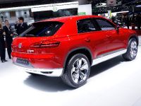 Volkswagen Cross Coupe plug-in hybrid Geneva (2012) - picture 5 of 6