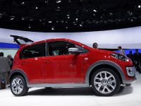 Volkswagen cross up! Frankfurt (2011) - picture 2 of 2