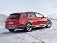 Volkswagen Golf Alltrack (2014) - picture 5 of 6