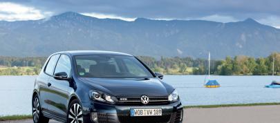 Volkswagen Golf GTD (2010) - picture 31 of 43