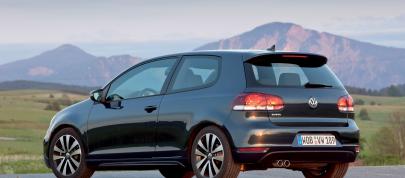 Volkswagen Golf GTD (2010) - picture 36 of 43