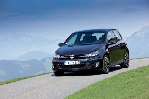 Volkswagen Golf GTD (2010) - picture 16 of 43