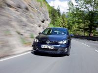 Volkswagen Golf GTD (2010) - picture 27 of 43