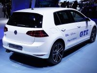 Volkswagen Golf GTE Paris (2014) - picture 3 of 5