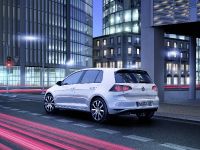 Volkswagen Golf GTE Plug-In Hybrid (2014) - picture 6 of 10