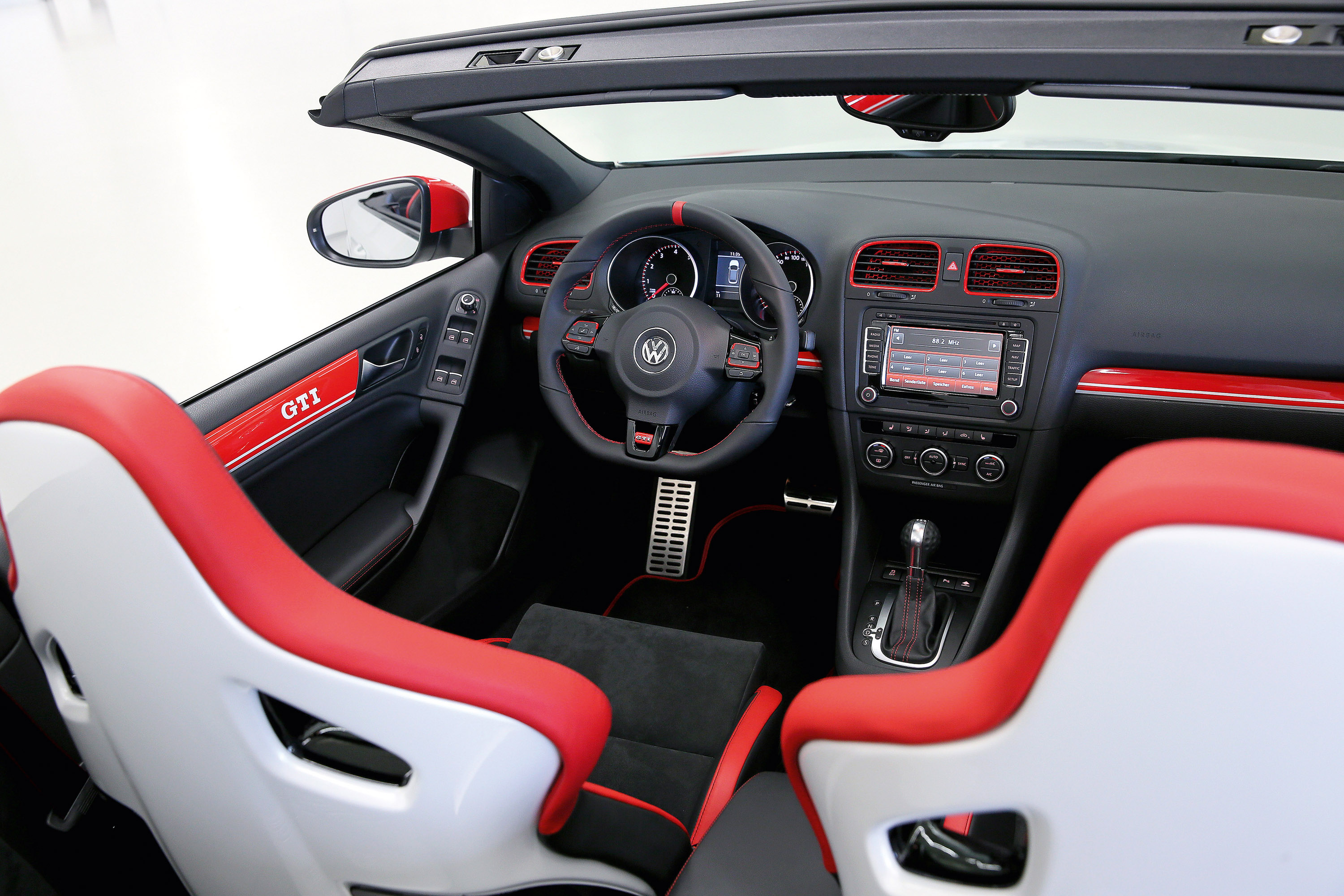Volkswagen Golf GTI Cabrio Austria Concept