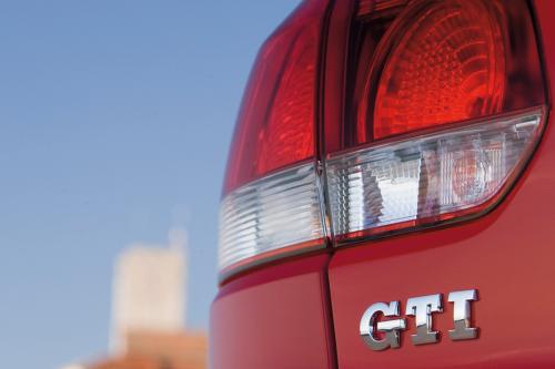 Volkswagen Golf GTI (2008) - picture 17 of 35