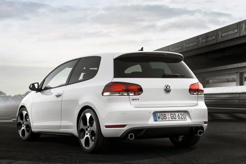 Volkswagen Golf GTI (2008) - picture 24 of 35