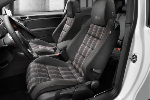 Volkswagen Golf GTI (2008) - picture 33 of 35