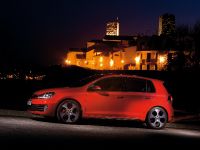 Volkswagen Golf GTI (2008) - picture 21 of 35