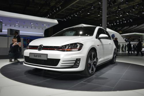 Volkswagen Golf GTI Paris (2012) - picture 1 of 8