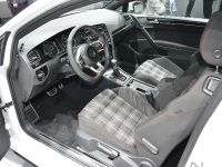 Volkswagen Golf GTI Paris (2012) - picture 6 of 8