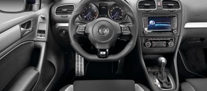 Volkswagen Golf R (2010) - picture 4 of 28