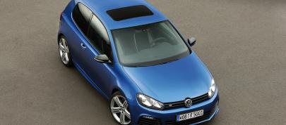 Volkswagen Golf R (2010) - picture 7 of 28