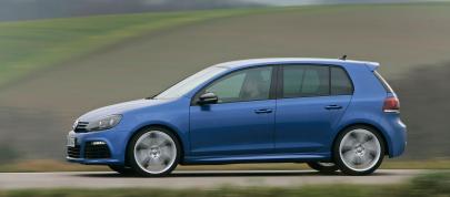 Volkswagen Golf R (2010) - picture 15 of 28