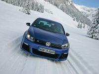 Volkswagen Golf R (2010) - picture 18 of 28
