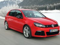 Volkswagen Golf R (2010) - picture 26 of 28