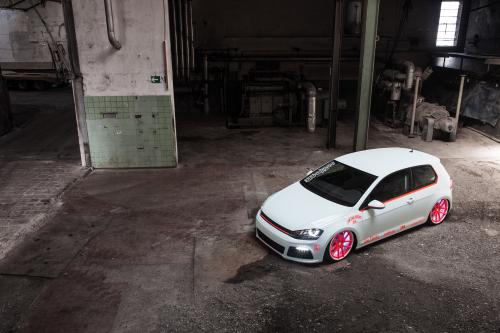 Volkswagen Golf VII Light-Tron (2013) - picture 8 of 21