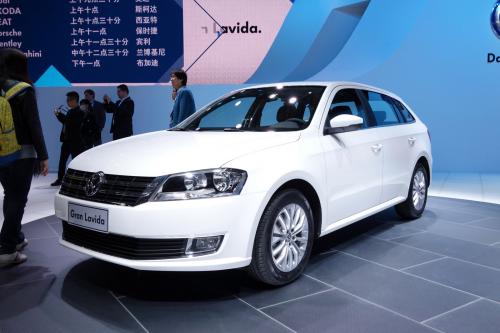 Volkswagen Lavida Hatchback Shanghai (2013) - picture 1 of 3