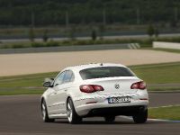 Volkswagen Passat CC R-Line (2009) - picture 2 of 7