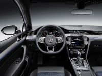 Volkswagen Passat GTE, 6 of 12