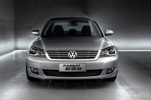 Volkswagen Passat Lingyu (2010) - picture 1 of 3