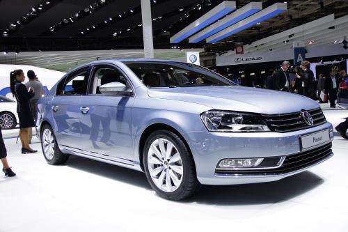 Volkswagen Passat Paris (2010) - picture 1 of 8