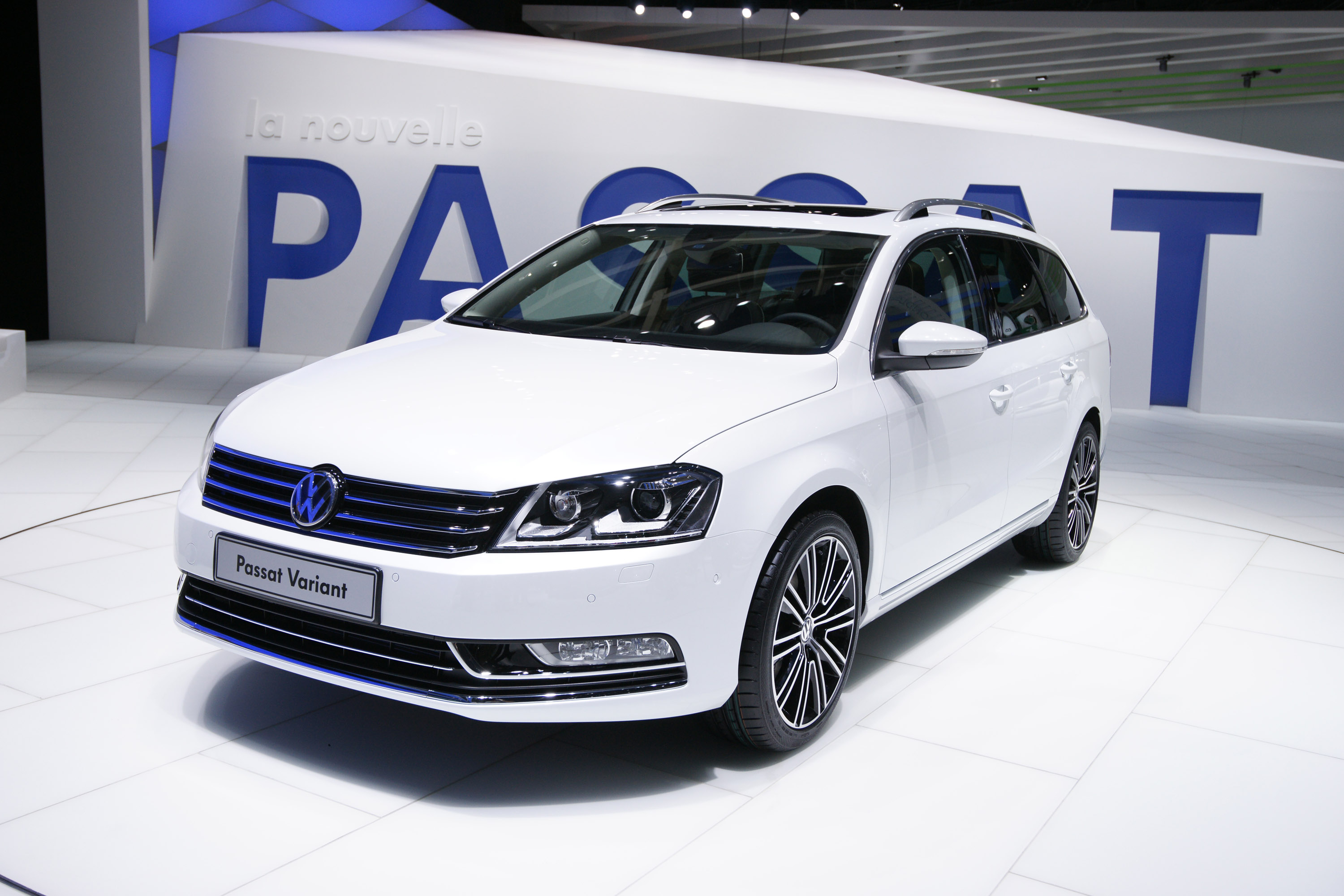 Volkswagen Passat Paris