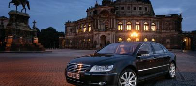 Volkswagen Phaeton (2009) - picture 4 of 17