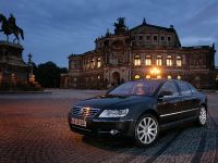 Volkswagen Phaeton (2009) - picture 4 of 17