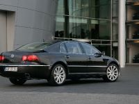 Volkswagen Phaeton (2009) - picture 10 of 17