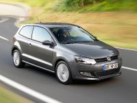 Volkswagen Polo Three-Door (2010) - picture 1 of 5