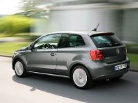 Volkswagen Polo Three-Door (2010) - picture 3 of 5