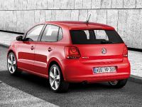 Volkswagen Polo (2010) - picture 2 of 21