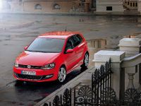 Volkswagen Polo (2010) - picture 7 of 21